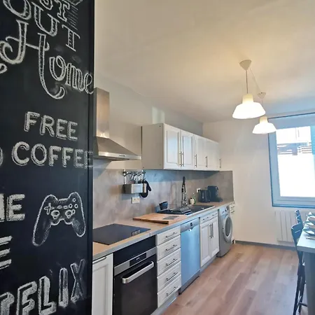 Myhome Hostel