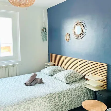 Hostel Myhome Μπουργκ-αν-Μπρες